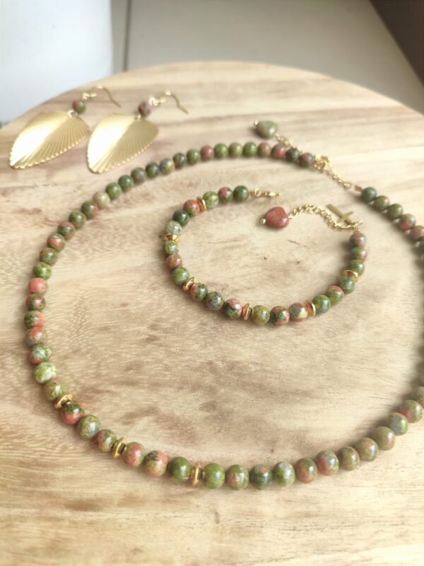 Collier Unakite