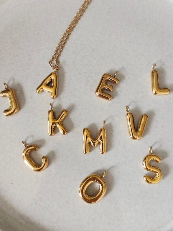 Collier Initial